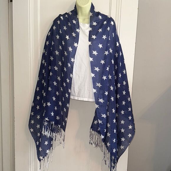 Thin blue shawl/wrap with white stars & fringe hem - Picture 1 of 6